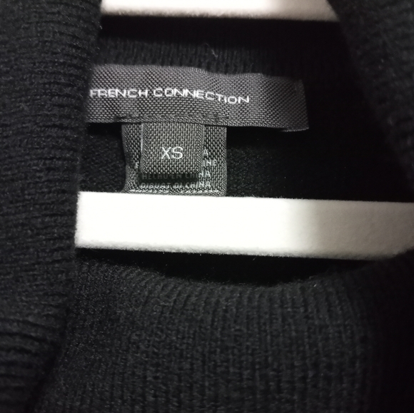 French Connection cowl neck tunic. EUC. SIZE XS - Picture 2 of 5